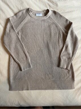 Old Navy Women's Crewneck Sweater in Taupe